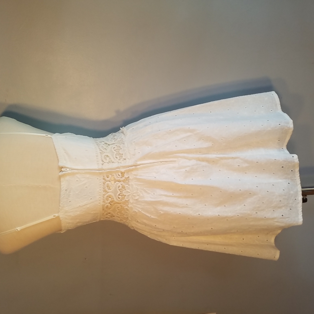 Trixxi DRESS SZ 3 Creamy Milk White Eyelet Lace Peekaboo Waist Spaghetti Straps - Picture 6 of 8